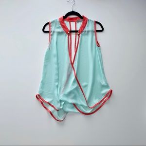 NWOT Finn & Clover Sleeveless Shirt Tunic Blouse